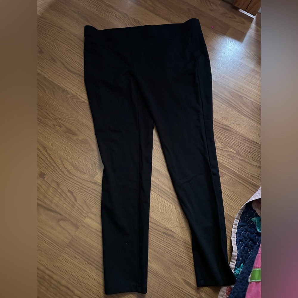 Women’s HUE pants size XL Skinny